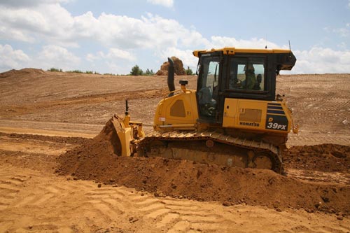 Komatsu D39PX-23 105hp